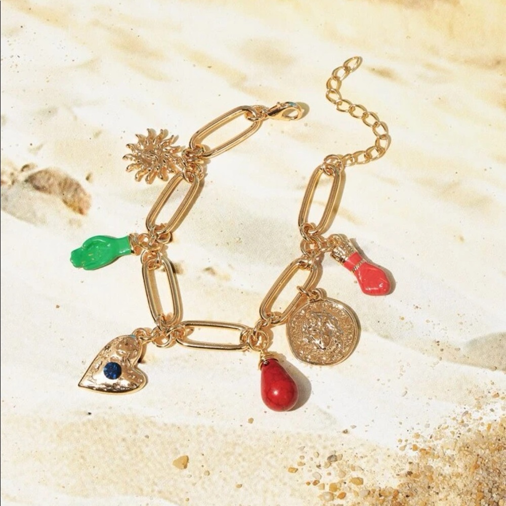Trendy Gold Heart and Coin Charm Chain Link Bracelet OS New - Picture 6 of 7